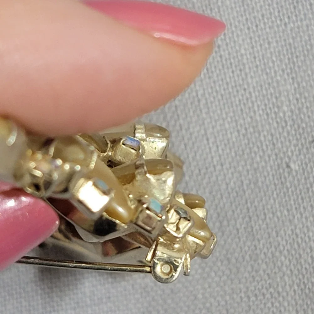 VTG Gold Tone Champagne Navette Thermoset &‎ AB Rhinestone Multilayer Brooch Pin